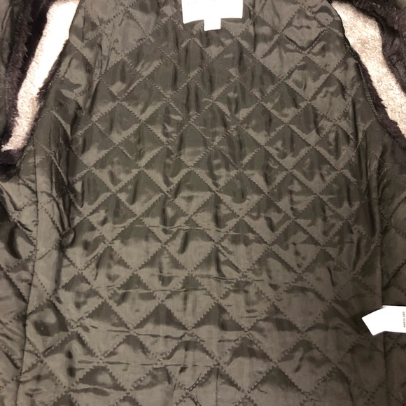 Banana Republic faux fur vest with ribbon belt - Picture 6 of 8